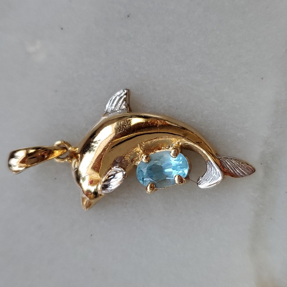 Dolphin and Aquamarine pendant.